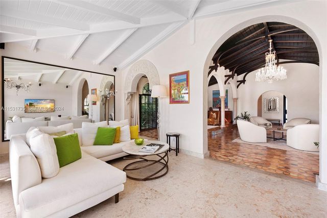 527 E Dilido Drive, Miami Beach, FL 33139