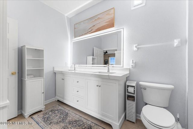 7801 POINT MEADOWS Drive 8404, Jacksonville, FL 32256