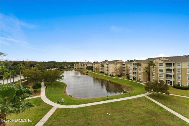 7801 POINT MEADOWS Drive 8404, Jacksonville, FL 32256