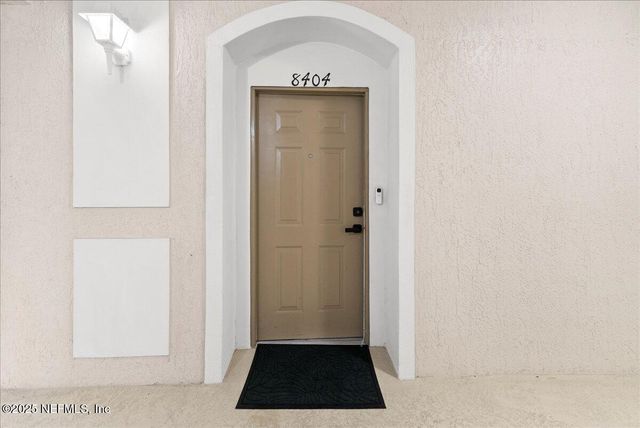 7801 POINT MEADOWS Drive 8404, Jacksonville, FL 32256