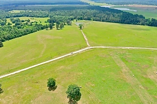 315 Clearlake Ln, Crockett, TX 75835