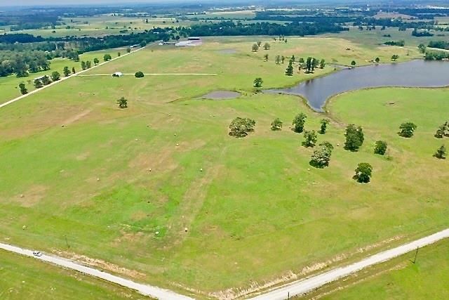 315 Clearlake Ln, Crockett, TX 75835