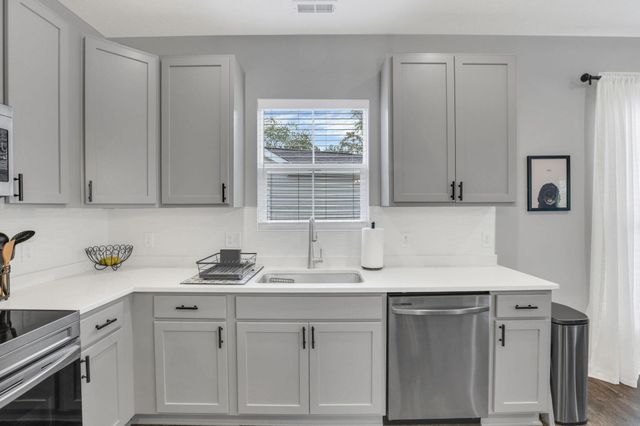 241 Lenell Loop, Delaware, OH 43015
