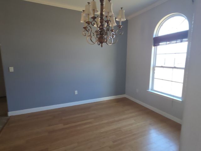 300 Quincy Lane, Weatherford, TX 76087