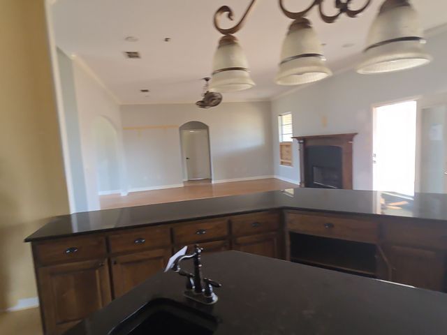 300 Quincy Lane, Weatherford, TX 76087