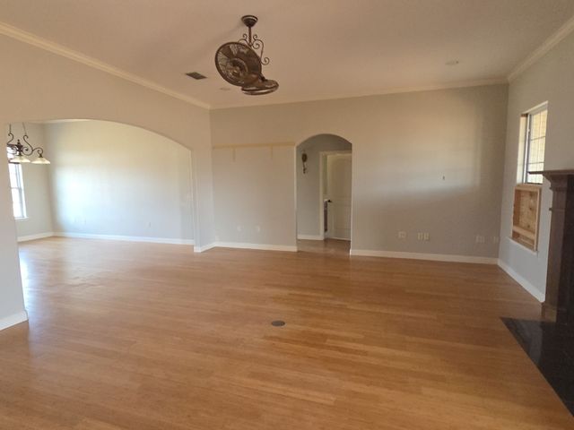 300 Quincy Lane, Weatherford, TX 76087