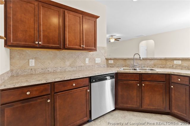 216 Meherrin Loop, Raeford, NC 28376