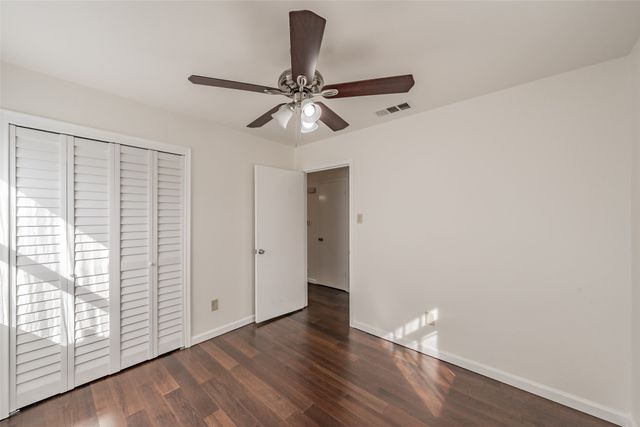 2638 Crestbrook Lane, Grand Prairie, TX 75052