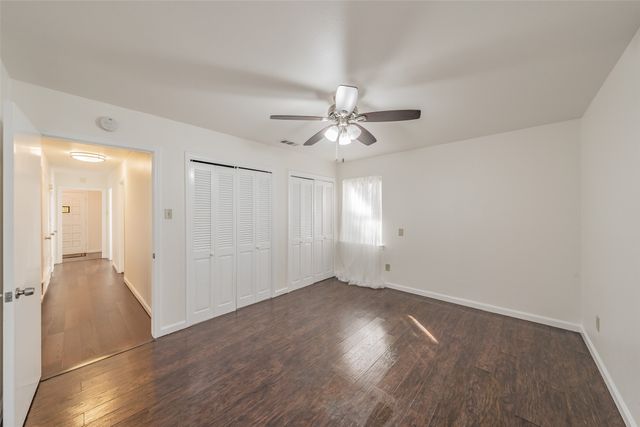 2638 Crestbrook Lane, Grand Prairie, TX 75052