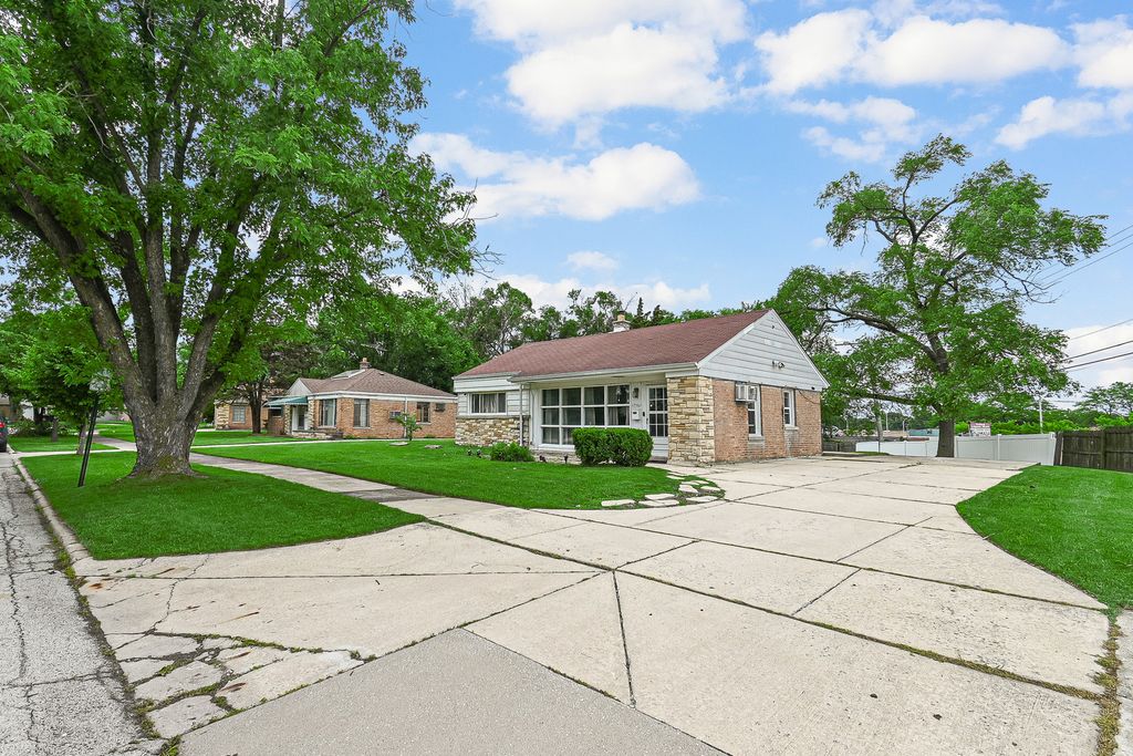 17561 Sycamore Drive, Homewood, IL 60430 — photo 4