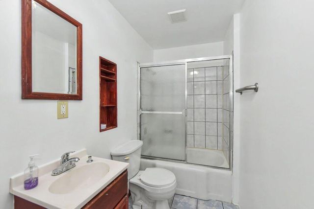 4805 W Custer AVENUE, Milwaukee, WI 53218