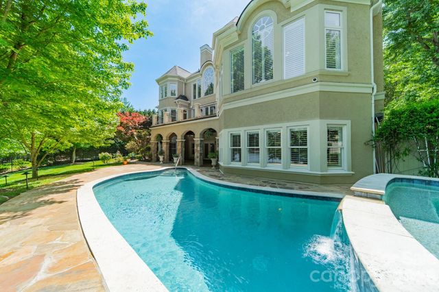 106 Hadley Harbor Court, Mooresville, NC 28117