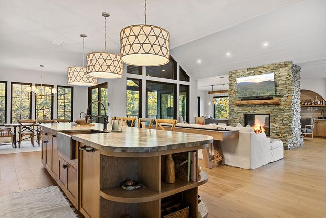 43595 Ridge Crest Drive, Big Bear, CA 92315