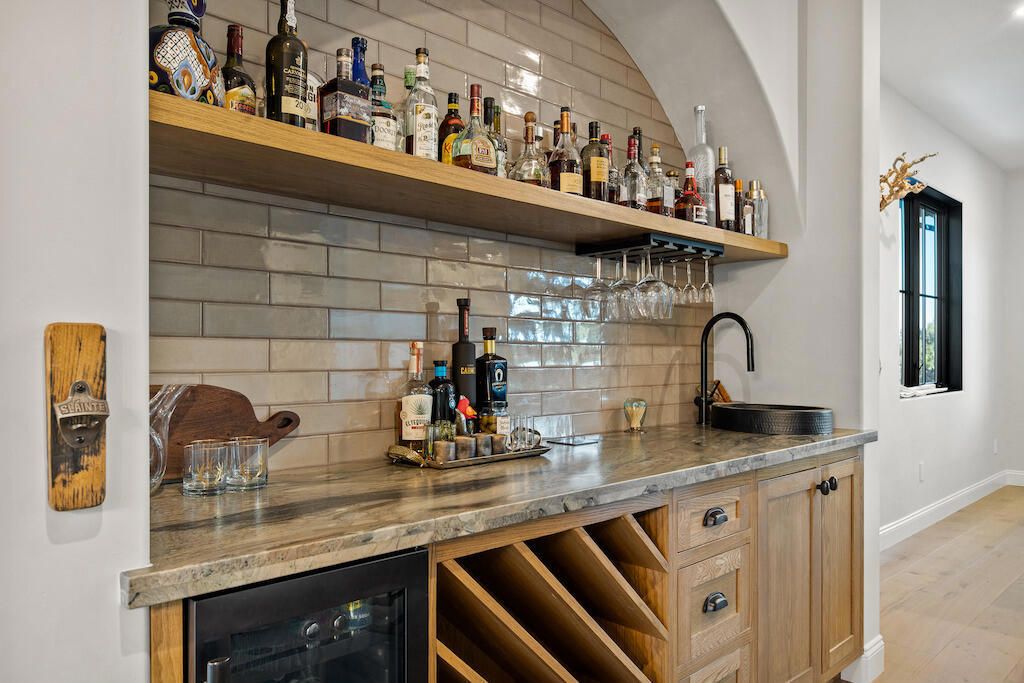 Image 27 of property listing at 43595 Ridge Crest Drive, Big Bear, CA 92315