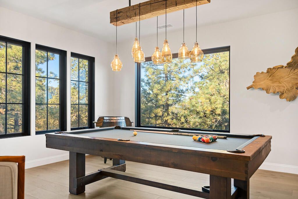 Image 30 of property listing at 43595 Ridge Crest Drive, Big Bear, CA 92315