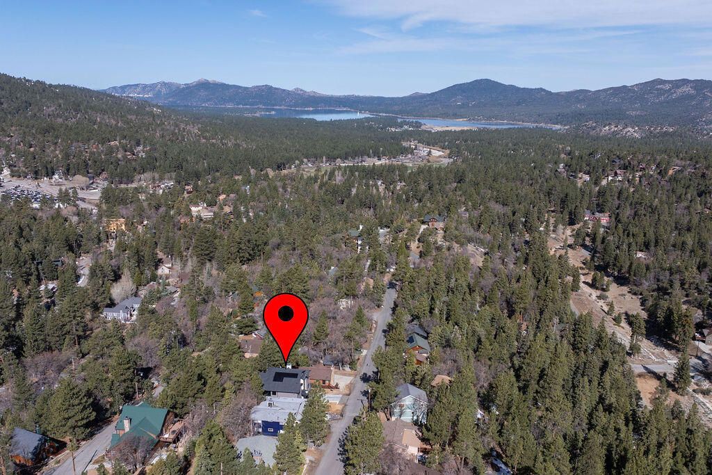 Image 48 of property listing at 43595 Ridge Crest Drive, Big Bear, CA 92315