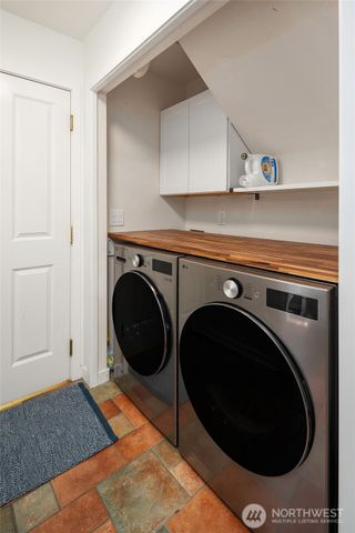 10820 NE 144th Court, Kirkland, WA 98034