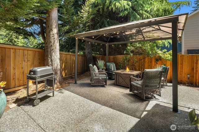 10820 NE 144th Court, Kirkland, WA 98034