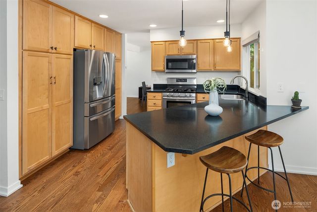 10820 NE 144th Court, Kirkland, WA 98034