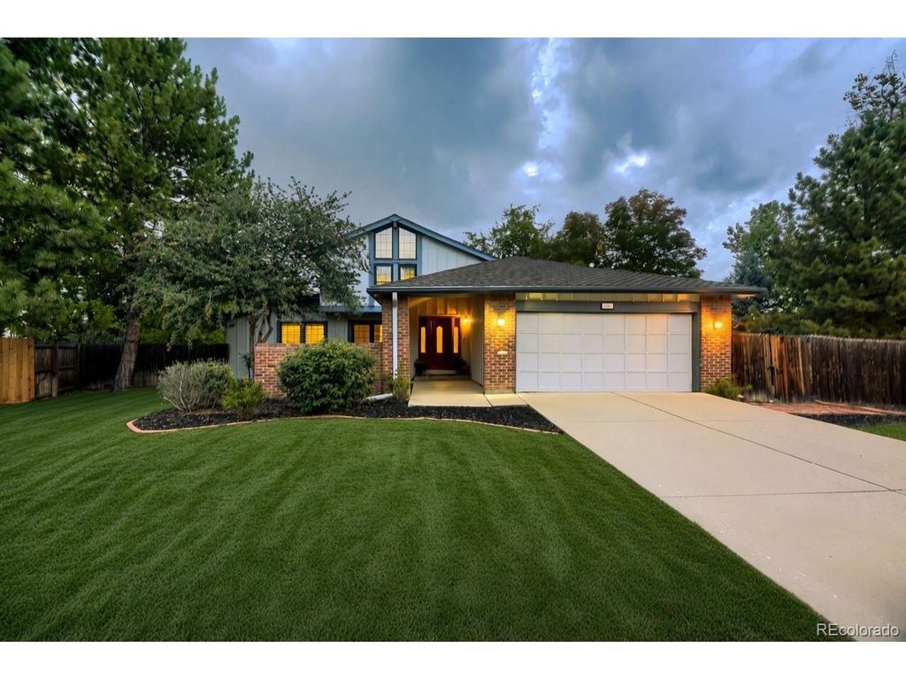 8786 Iris St, Arvada, CO 80005