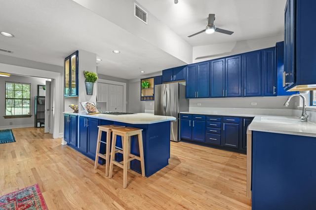 2706 Palomino DR, Austin, TX 78733