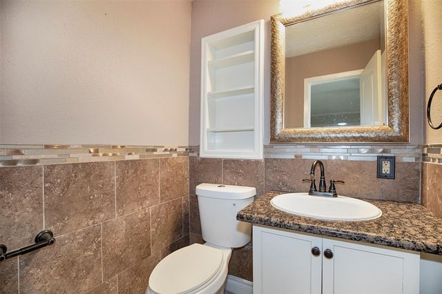 431 Sunset Drive 2, Dickinson, TX 77539