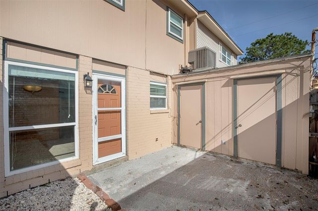 431 Sunset Drive 2, Dickinson, TX 77539