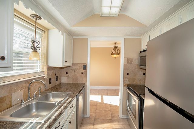 431 Sunset Drive 2, Dickinson, TX 77539