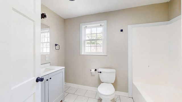 246 E Woodrow St, Gallatin, TN 37066