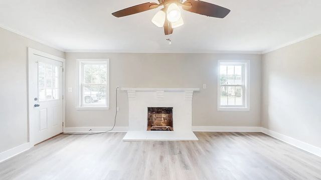 246 E Woodrow St, Gallatin, TN 37066