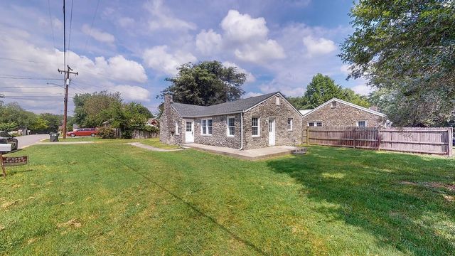 246 E Woodrow St, Gallatin, TN 37066