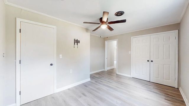 246 E Woodrow St, Gallatin, TN 37066