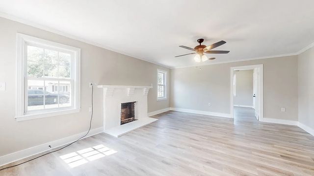 246 E Woodrow St, Gallatin, TN 37066