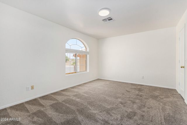 927 W Grand Caymen Drive, Gilbert, AZ 85233