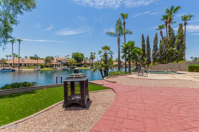 927 W Grand Caymen Drive, Gilbert, AZ 85233