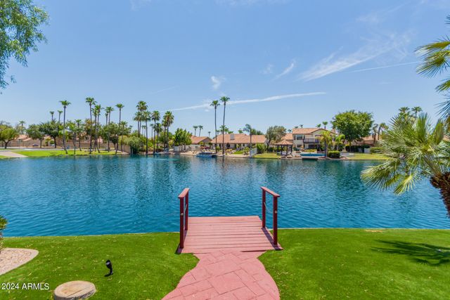 927 W Grand Caymen Drive, Gilbert, AZ 85233