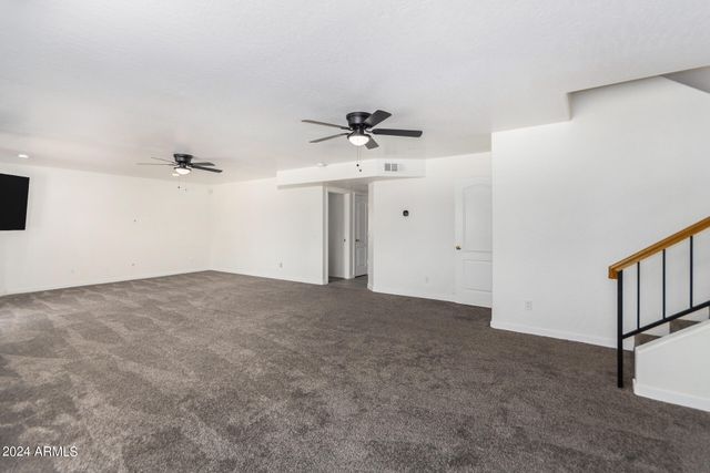 927 W Grand Caymen Drive, Gilbert, AZ 85233