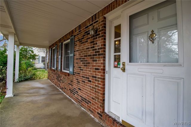 6689 Jewett Holmwood Road, Orchard Park, NY 14127