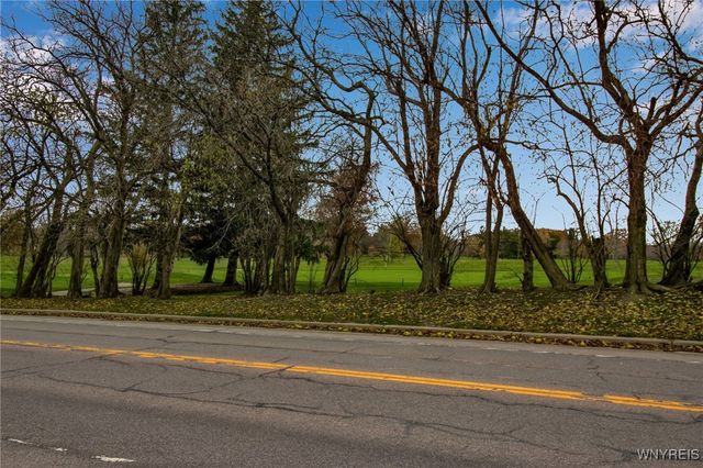 6689 Jewett Holmwood Road, Orchard Park, NY 14127