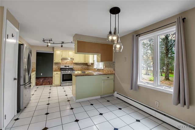 6689 Jewett Holmwood Road, Orchard Park, NY 14127