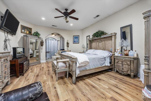 901 Katie Court, Shafter, CA 93263