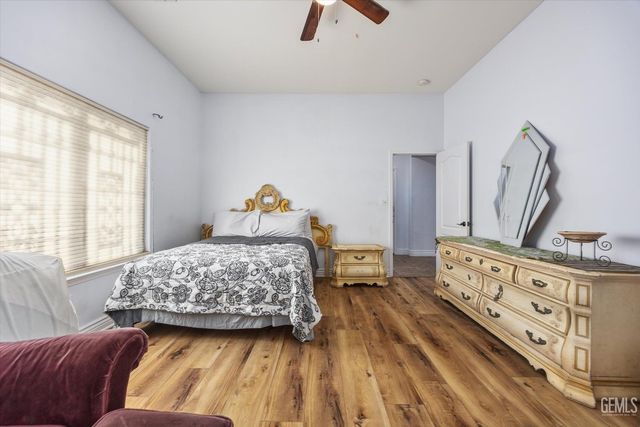 901 Katie Court, Shafter, CA 93263