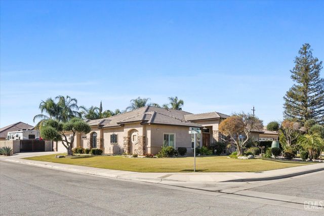 901 Katie Court, Shafter, CA 93263