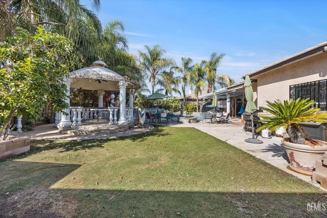 901 Katie Court, Shafter, CA 93263