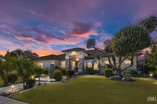 901 Katie Court, Shafter, CA 93263