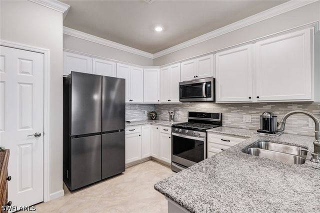 20005 Parrot Key CT, Estero, FL 33928