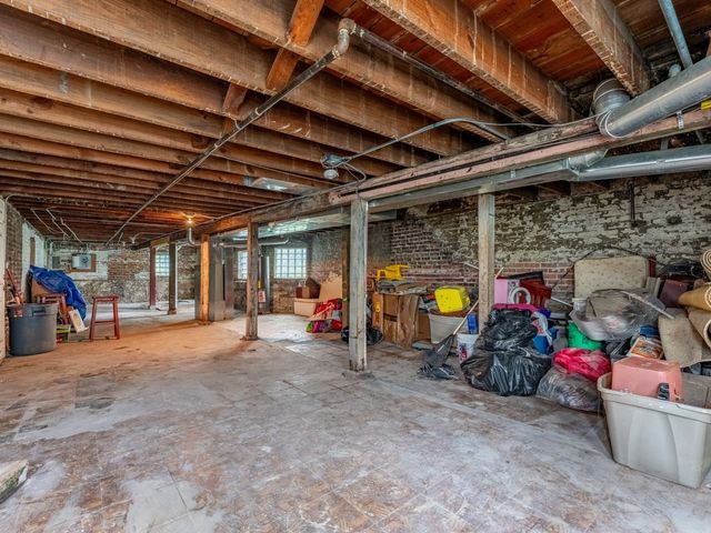 4141 W Monroe Street, Chicago, IL 60624