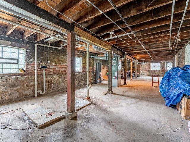 4141 W Monroe Street, Chicago, IL 60624
