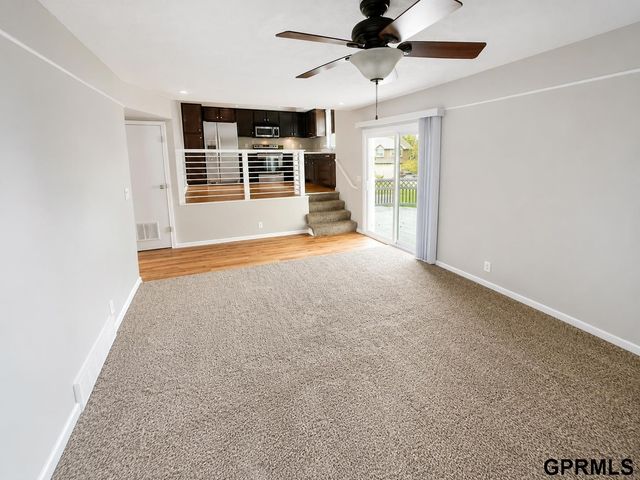 1505 Beaufort Drive, Papillion, NE 68133