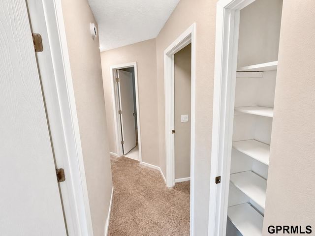 1505 Beaufort Drive, Papillion, NE 68133